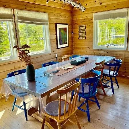 בית נופש Sjarmerande Fjellhytte I Holtaheia *