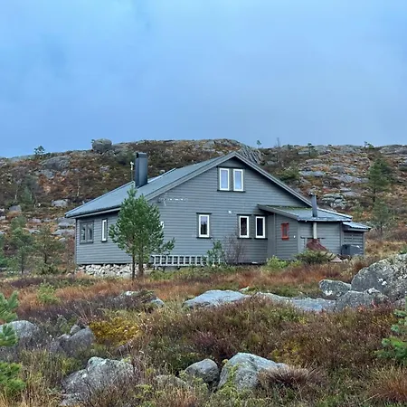 Sjarmerande Fjellhytte I Holtaheia *